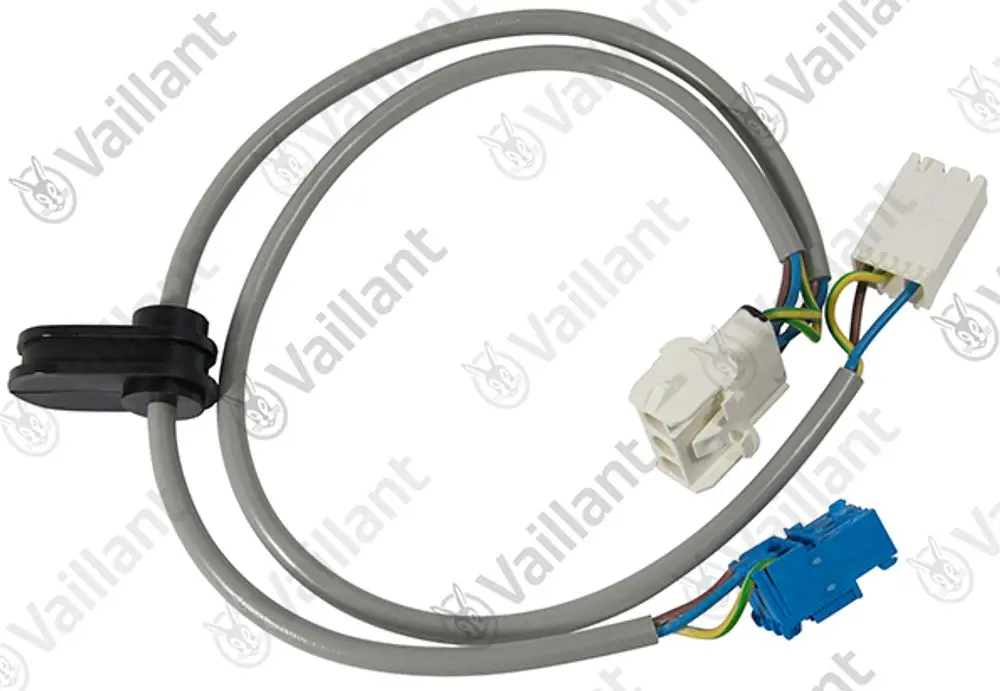 Vaillant Kabel mit zwei Steckverbindern, einem schwarzen Gehäuse und mehreren Leitungen, in einem neutralen Format für elektrische Anschlüsse.